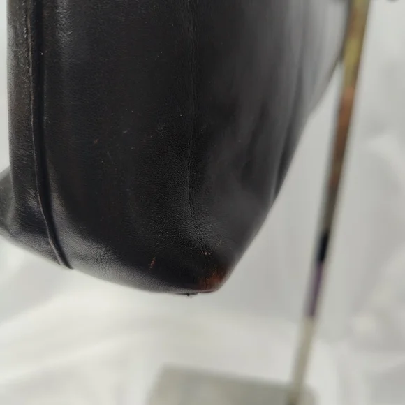 Vintage HOBO INT. Lola Tote Bag Black polished leather / brown wear highlights - Picture 5 of 10